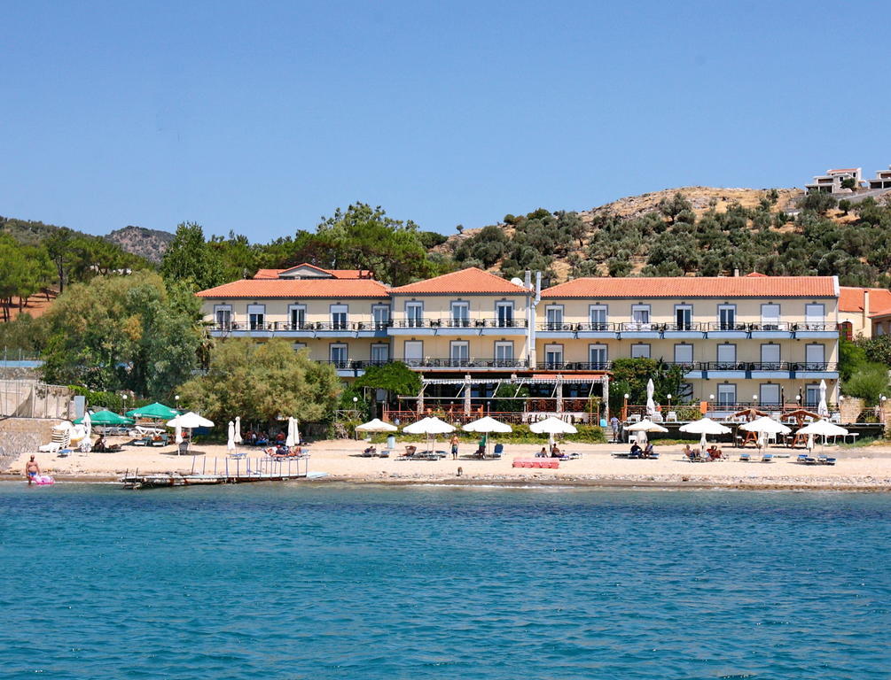 Pebble Beach Hotel Plomari Eksteriør bilde