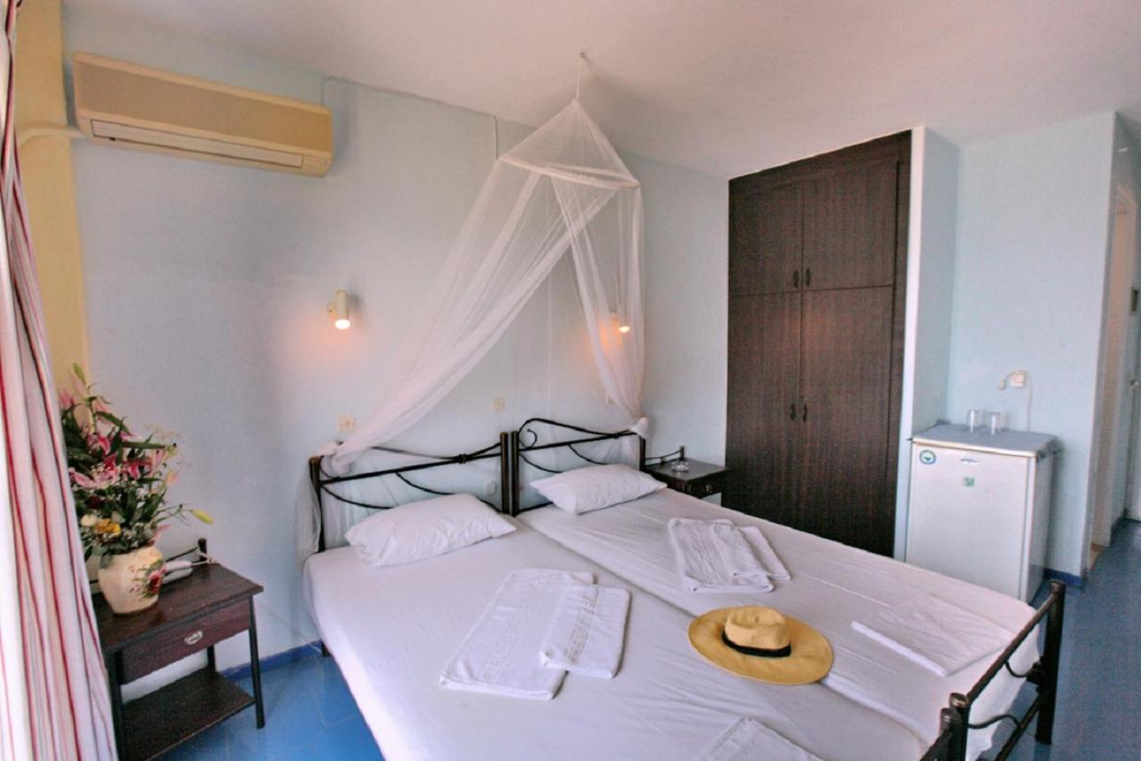 Pebble Beach Hotel Plomari Eksteriør bilde
