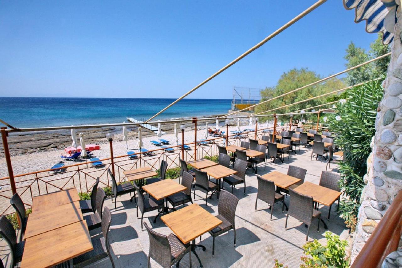 Pebble Beach Hotel Plomari Eksteriør bilde