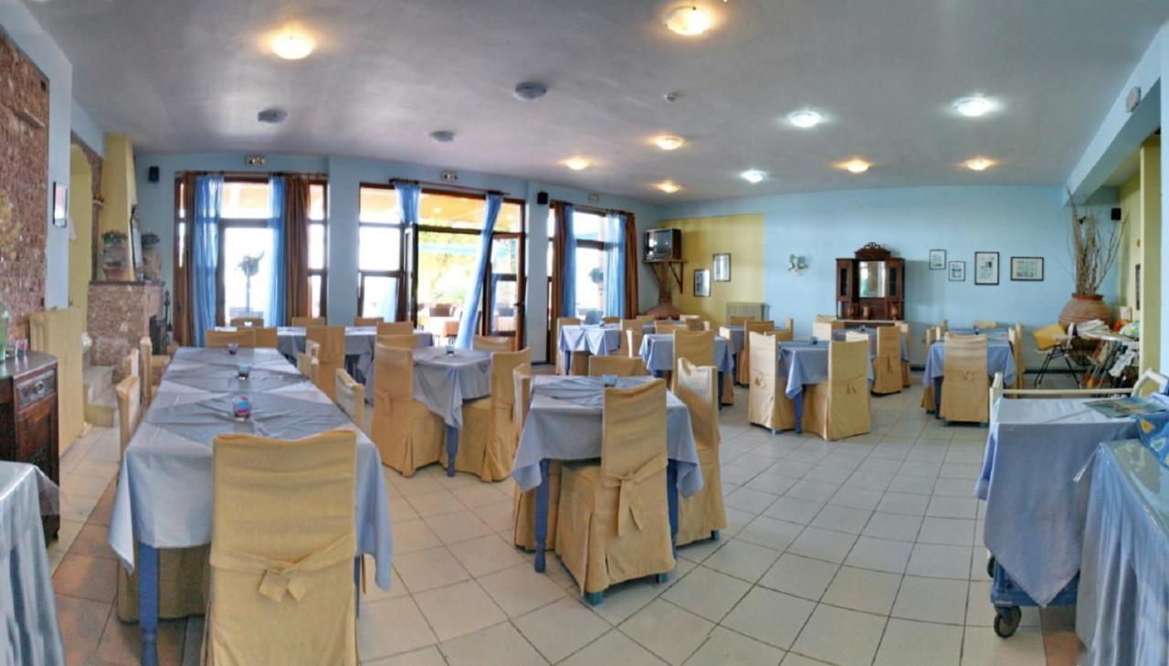 Pebble Beach Hotel Plomari Eksteriør bilde